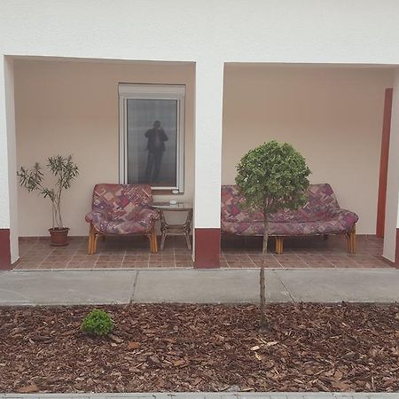M&M Apartman Tiszafüred Zewnętrze zdjęcie